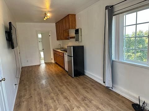 Living/Kitchenette View