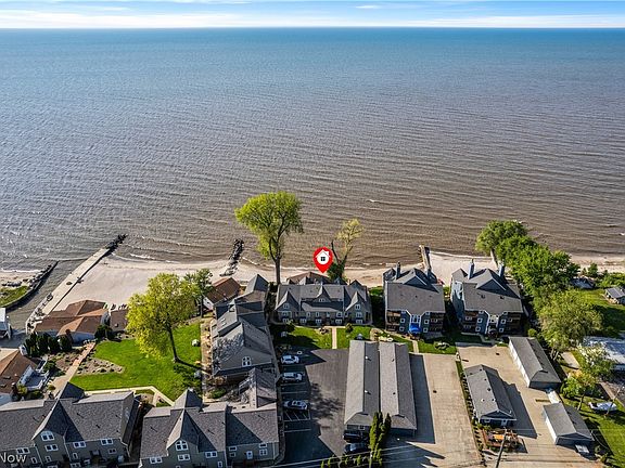 4th image of 13011 W Lake Rd