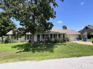 307 Lakeview Ln, Carl Junction, MO 64834