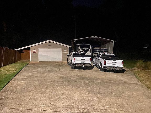 Shop with cover for rv/boats