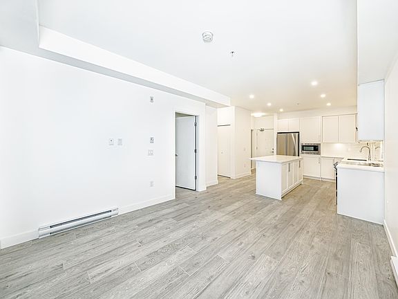 2nd image of 2160 Grant Ave #205