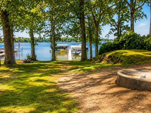 745 Waterfront Dr, Coldwater, MI 49036