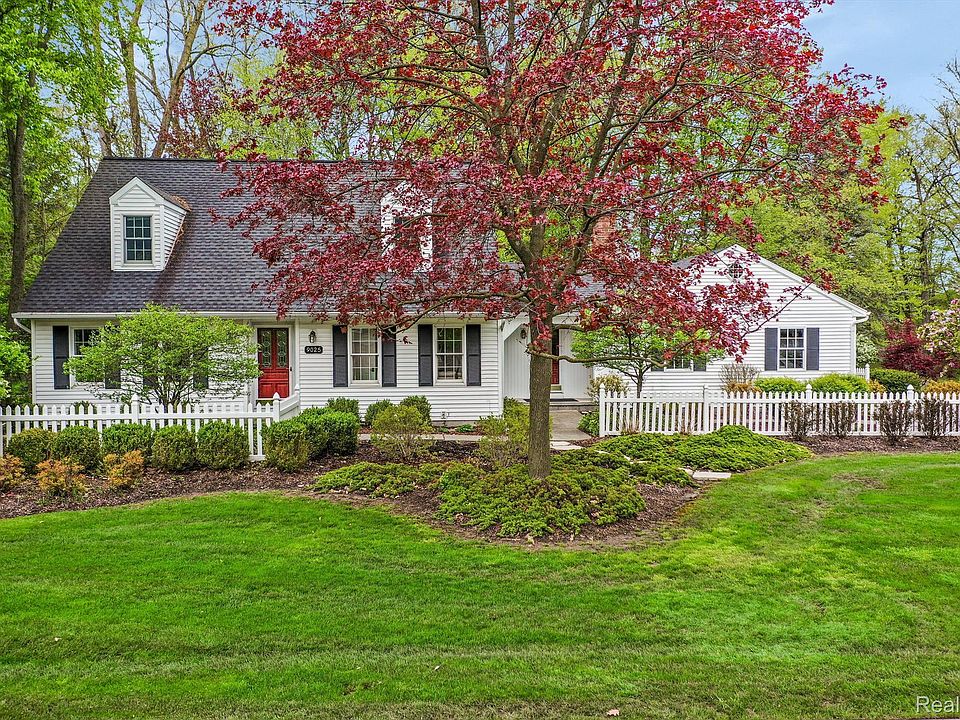 1st image of 9025 Colony Farm Dr
