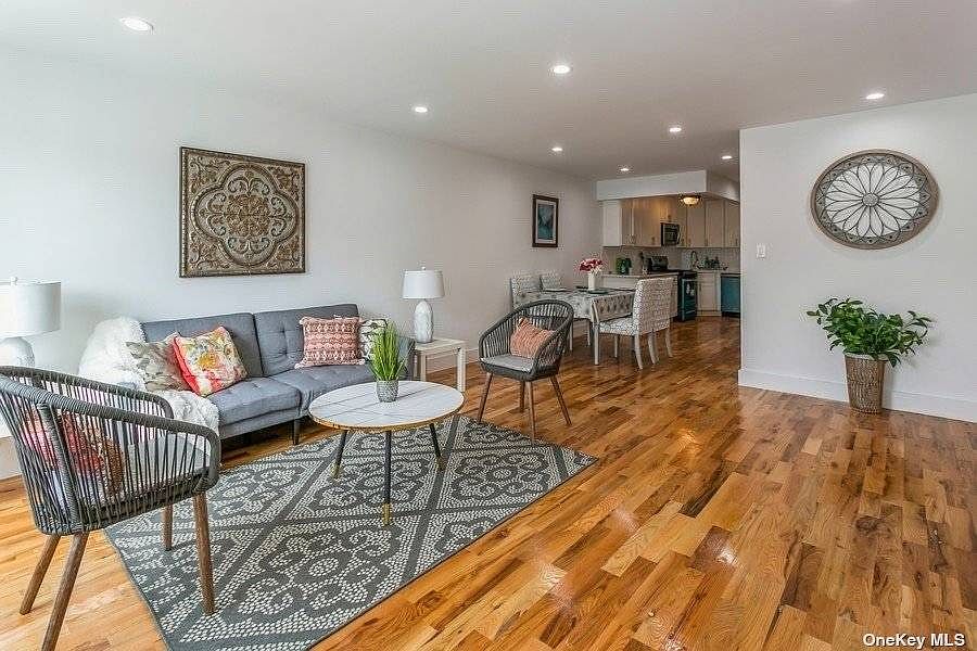1st image of 174-41 125th Ave #100