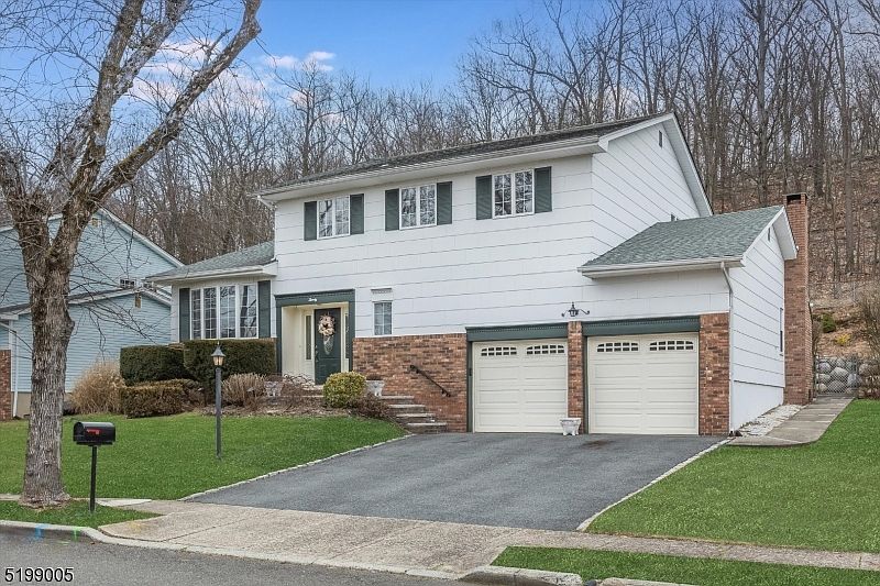 20 Molinari Dr, Wanaque, NJ 07465 Zillow