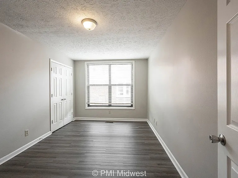 3736 N Meridian St — Photo 40