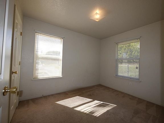 1203 A Ritter_Bedroom 2_201410