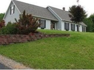 15 Hilltop Ln, W Windsor, NY 13865