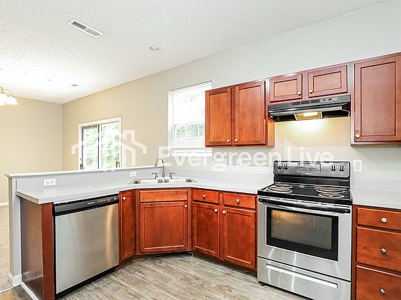 5th image of 15 Hackberry Ct