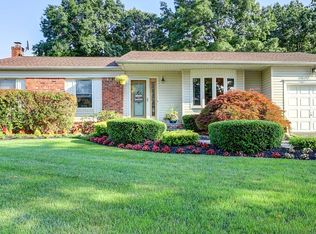 372 Thrift St, Ronkonkoma, NY 11779