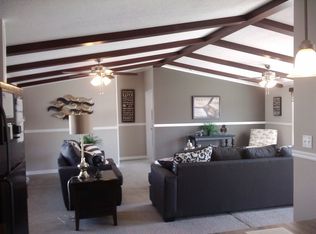 828 Piedmont Dr, Lexington, NC 27295