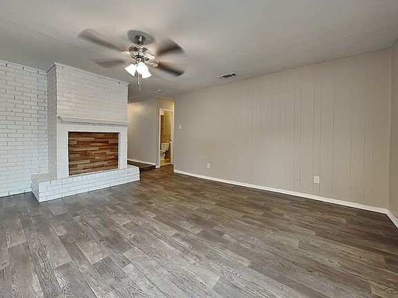 4th image of 938 Hudson Dr