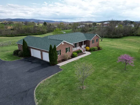 2664 Old Route 100 Rd #A, Draper, VA 24324