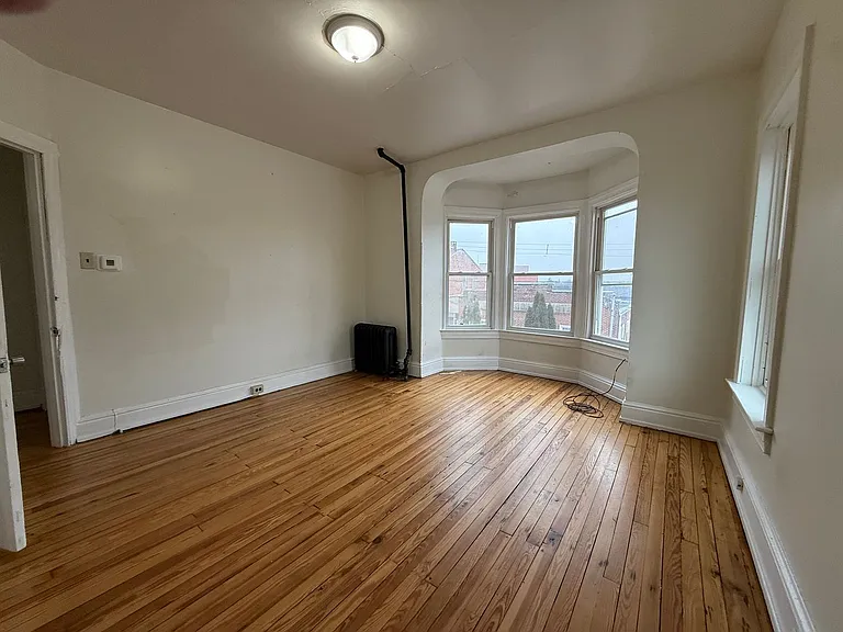 274 Jefferson Ave — Photo 6