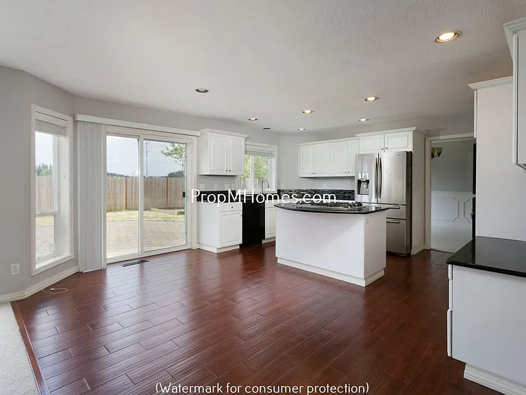16059 NW Energia St — Photo 9