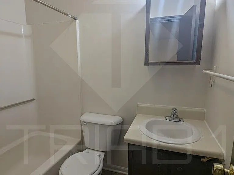 818 Meadow Ridge Ct — Photo 24