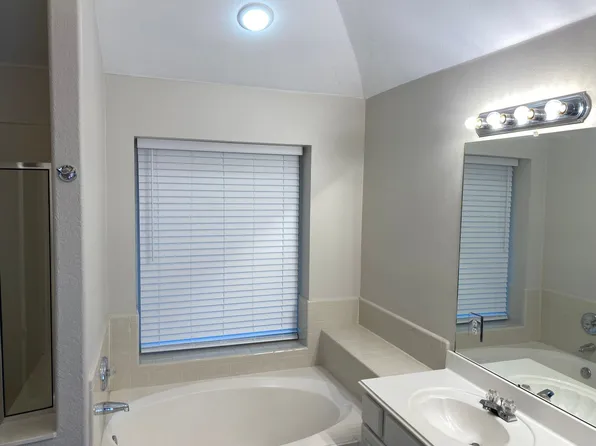 4108 N Summercrest Loop, Round Rock, TX 78681