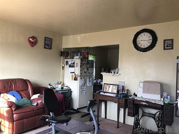 2nd image of 117 Roosevelt Ave