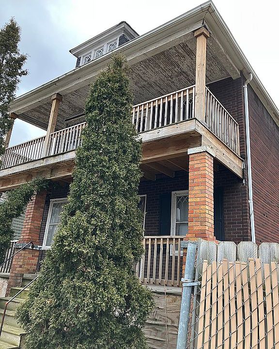 1st image of 6845 Parkwood Ave #2