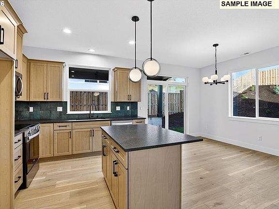 4th image of 2575 NE Justus Ave #22
