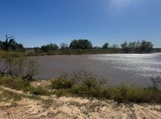 163 Pine St, Hearne, TX 77859