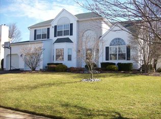 321 Mackenzie Dr, Jackson, NJ