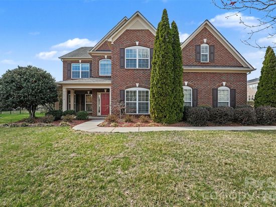16010 Loch Raven Rd, Huntersville, NC 28078