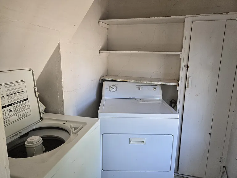 208 Atlantic Ave N #2 — Photo 6