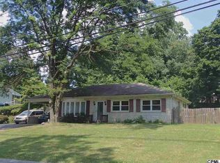 825 Twin Oaks Dr, Hummelstown, PA 17036