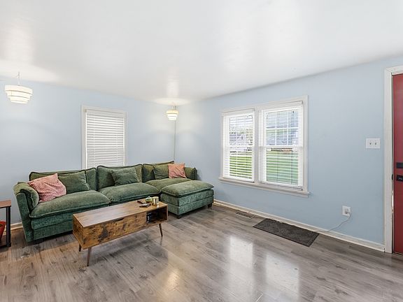 4th image of 17824 Bock Rd