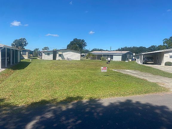4th image of 5063 Fox Cliff Dr