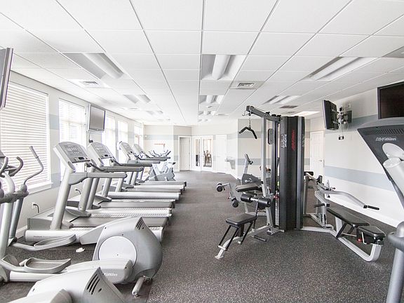 24 Hr Fitness Center