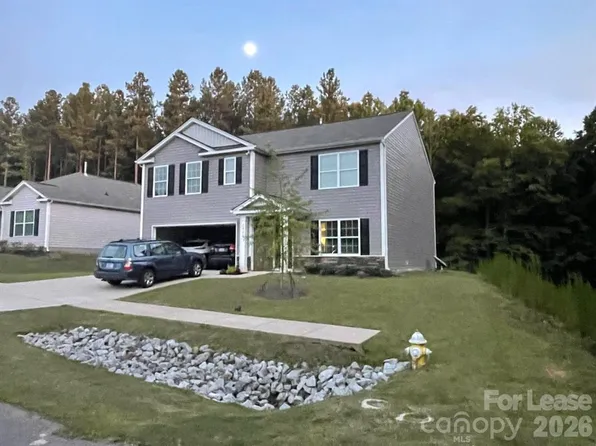 2970 Sherrills Stream Dr, Sherrills Ford, NC 28673