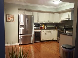 8709 Haycarriage Ct, Ellicott City, MD 21043