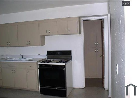 Building Photo 3