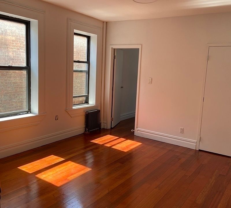 2nd image of 214 E 82nd St #18R