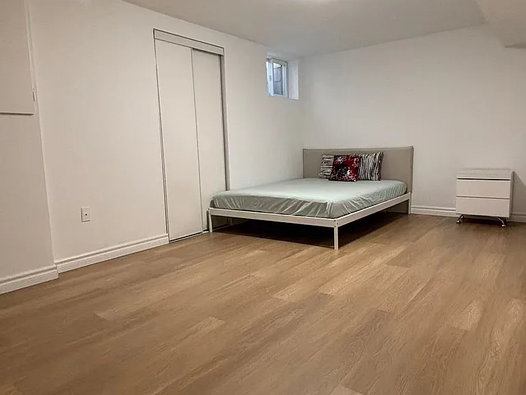27 Macklingate Ct — Photo 6