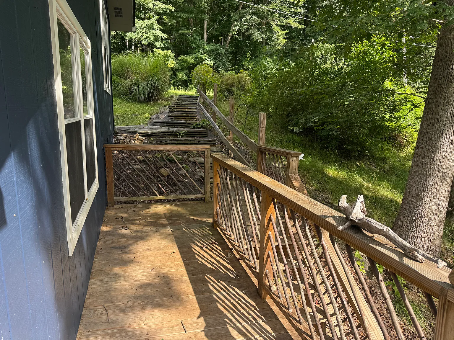 3 bed, 1.5 bath, 1700 sqft, $2,500 — Photo 3
