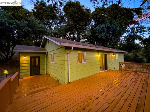 1061 Millertown Rd, Auburn, CA 95603