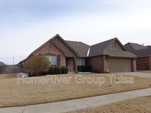 2nd image of 10227 N 119th East Ave