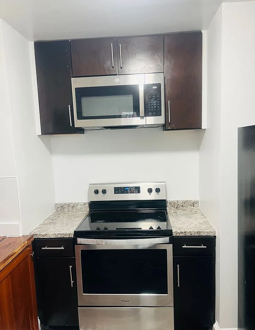 2 bed, 2 bath in LOSO. — Photo 2