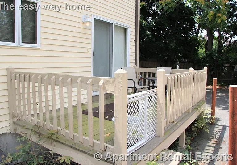 201 Sherman St — Photo 13