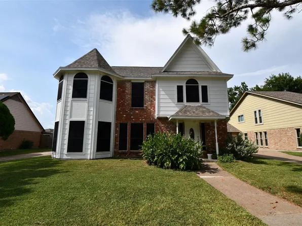 14706 W Bend Dr, Houston, TX 77082
