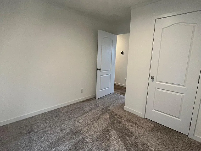 405 S Main St #3 — Photo 8