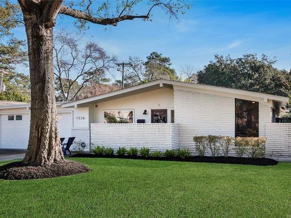 1226 Wisterwood Dr