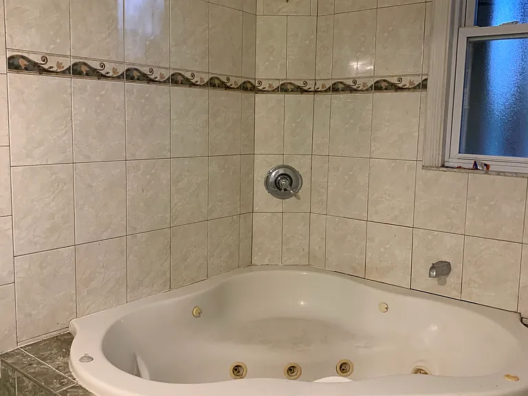 70 Johnston Ave #1 — Photo 13