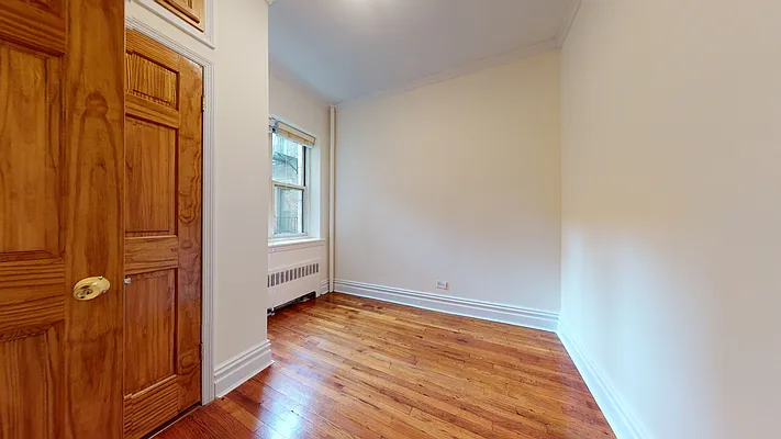 Rented by Bond New York | media 15