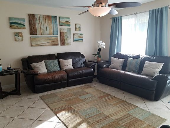 4th image of 5037 SW 90th Way