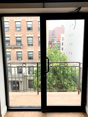 Rented by Compass | media 20