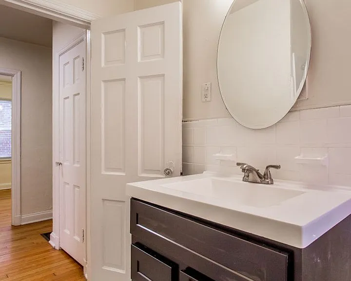 (204) 7339 Dartmouth Ave — Photo 14